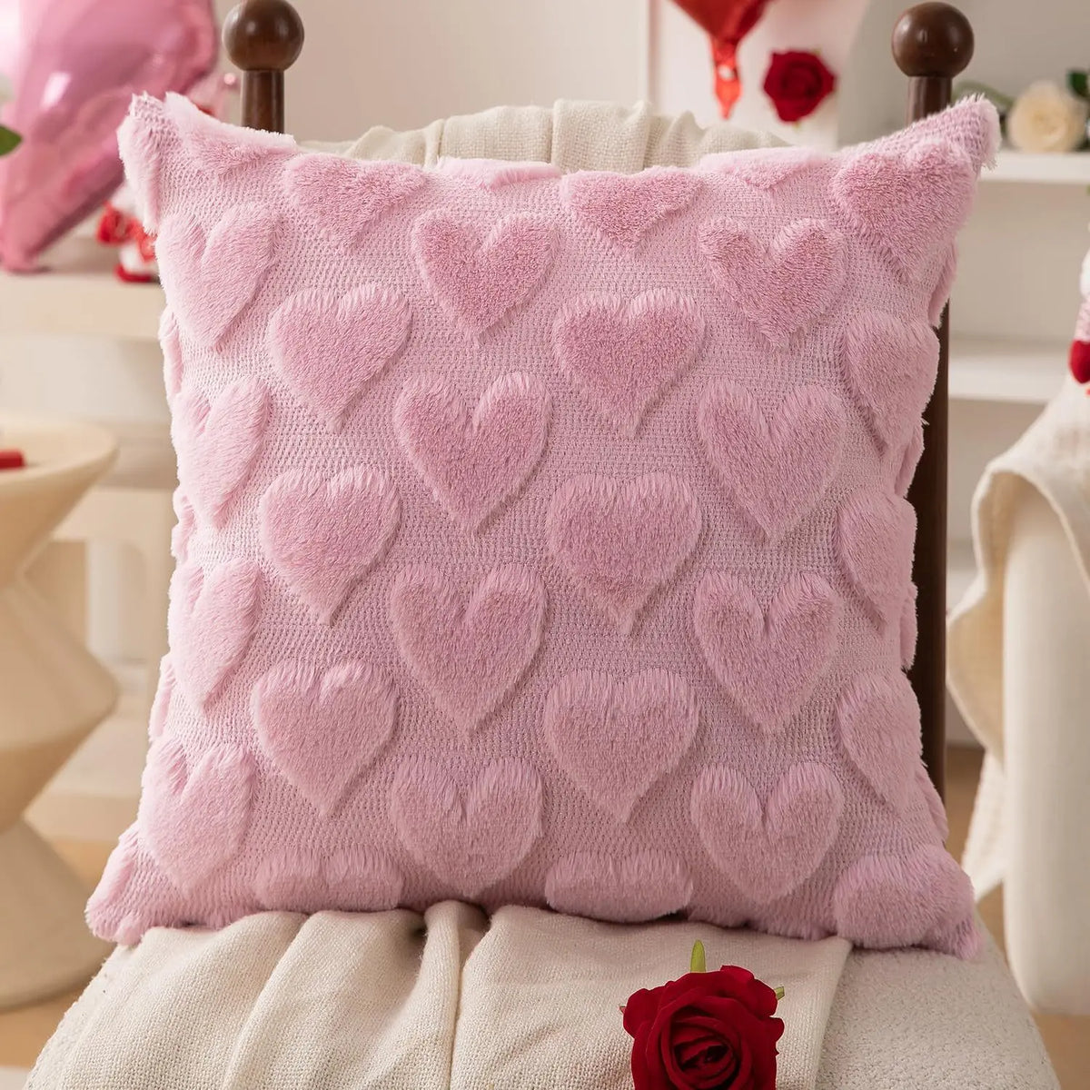 Cojín Decorativo de Corazón Rosa – Suave y Acolchado