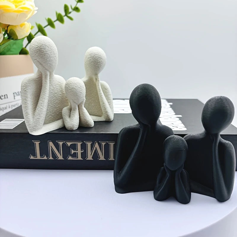 Escultura Decorativa de Familia de Tres – Estilo Minimalista